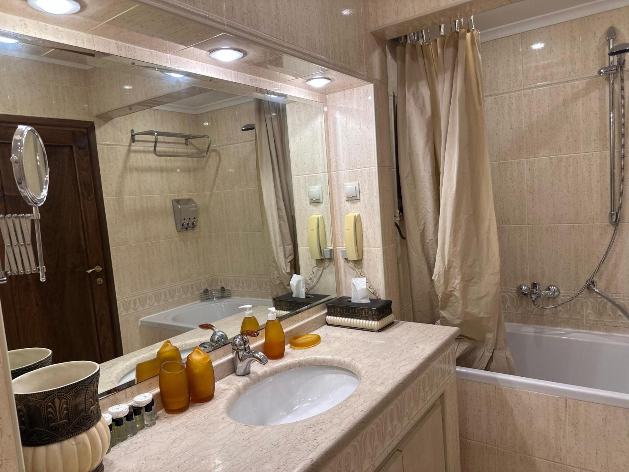 Caspian Sea View By Bakuapart Apartment *